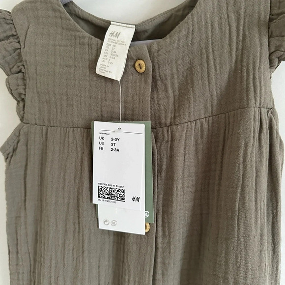 NWT H&M Baby Exclusive Organic Cotton Romper in Khaki Green | size 2-3 years - Picture 3 of 5